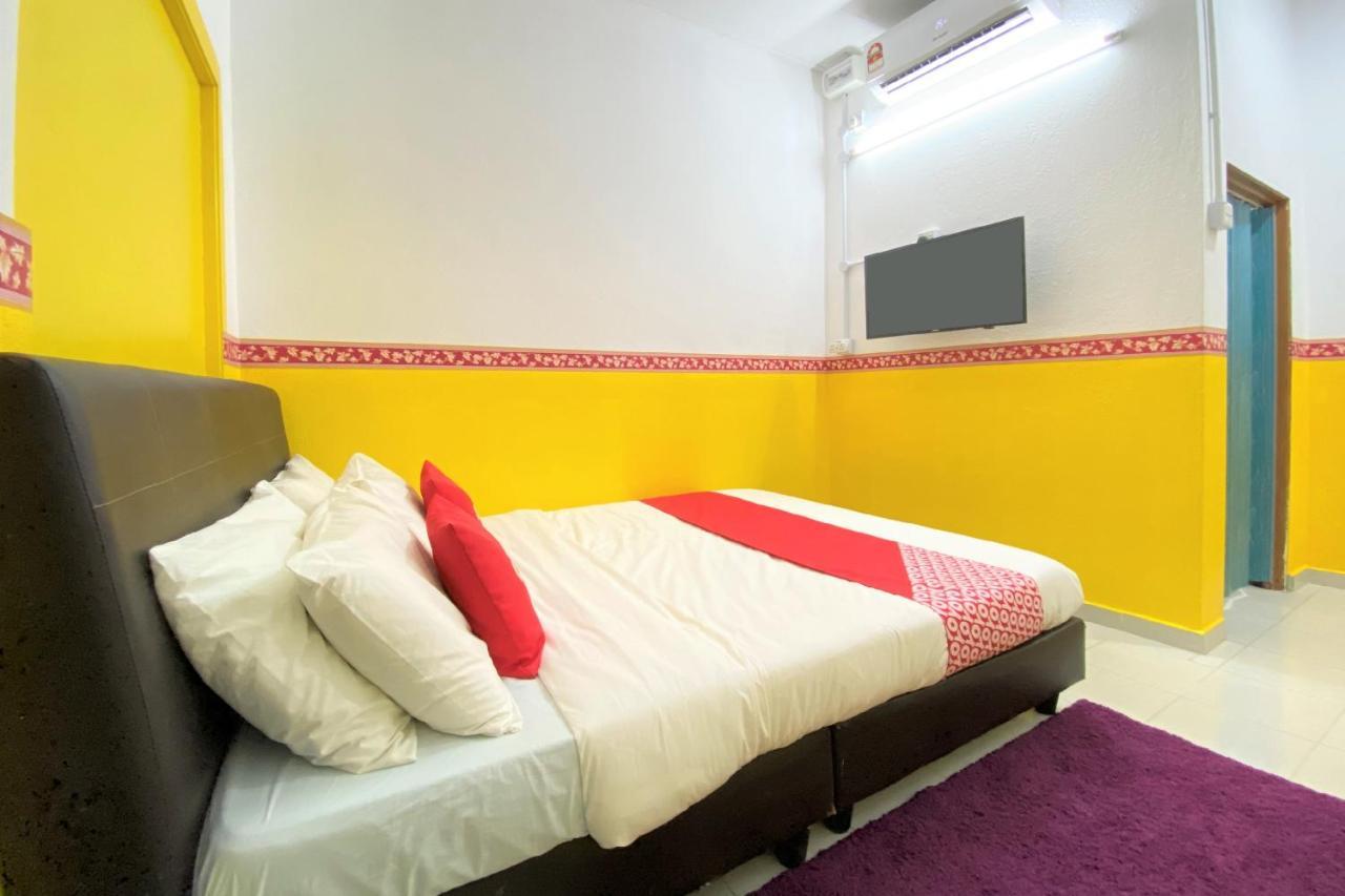 Oyo 90176 D'Cruz Sunrise Villa Pantai Cenang  Exterior photo