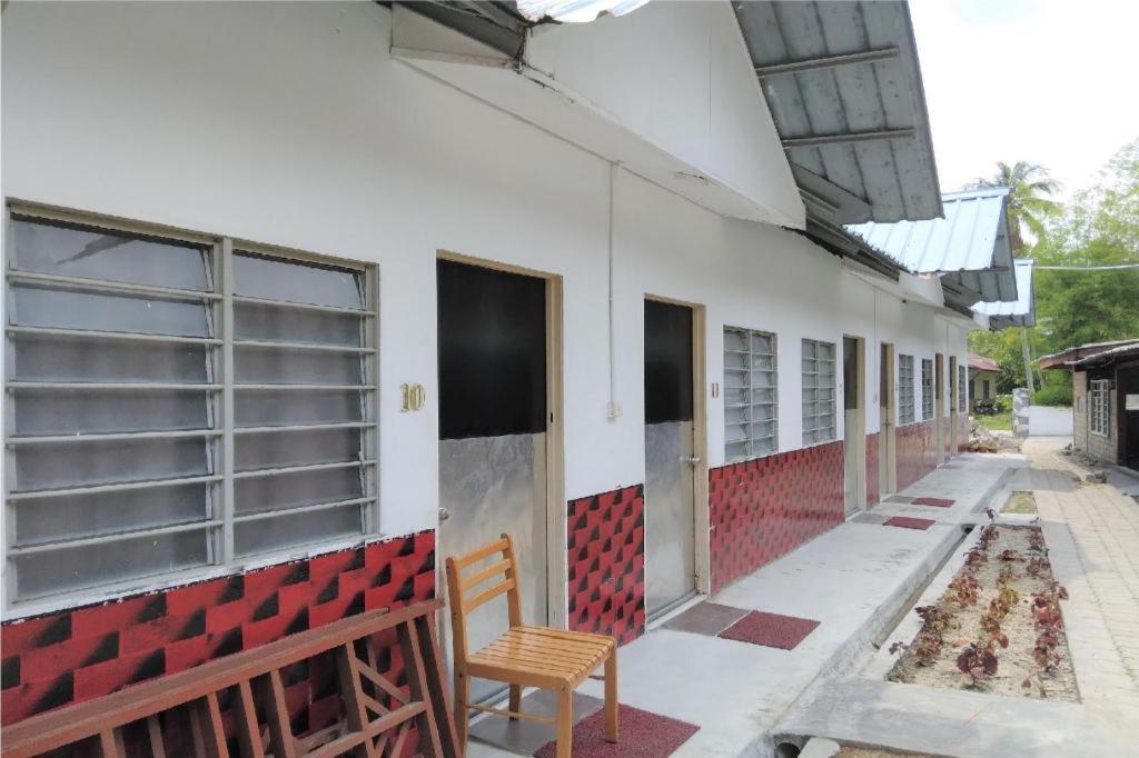Oyo 90176 D'Cruz Sunrise Villa Pantai Cenang  Exterior photo