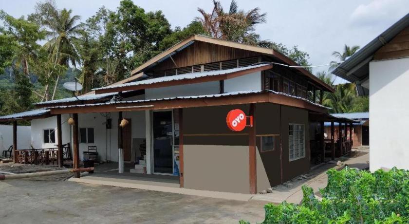 Oyo 90176 D'Cruz Sunrise Villa Pantai Cenang  Exterior photo